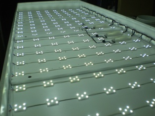 LED moduly ve svtelnm reklamnm panelu